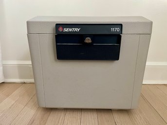 Sentry Fire Safe With Key, Model 1170