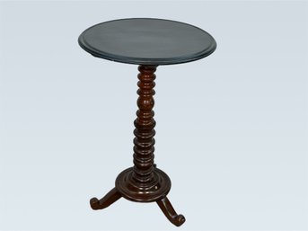 Beautiful Antique Spindle Base End Table