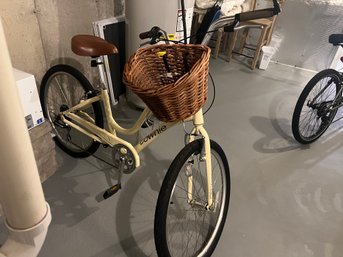 Women's TOWNIE Beach Cruiser Bike In Cream With Chestnut Seat & Basket - Excellent Condition!