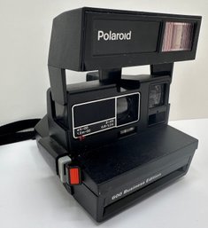 Vintage Poloroid Camera 600 Edition