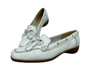 Sesto Meucci White Loafers With Tassels - Size 5.5