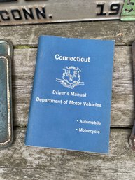 1975 Connecticut Motor Vehicle Department Auto/MC Drivers Manual