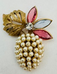 SIGNED BSK GOLD TONE FAUX PEARL AND RHINESTONE BROOCH