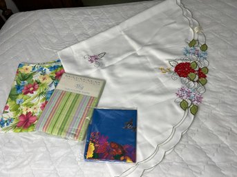 Spring-Summer Seasonal Tablecloth Grouping