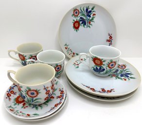 Kakiemon China For The Smithsonian Institution: 4 Dessert Plates, 4 Teacups & 2 Saucers