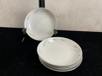 Mikasa Plate Collection