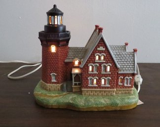 1995 George Lefton Ceramic Lighthouse Block Island South East Light Table Lamp Or Accent Lamp