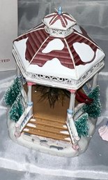 Holiday Treasures- Holiday Splendor Lighted Fiber Optic Gazebo With Snow