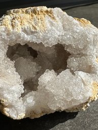 Quartz Crystal Geode , 10 Oz