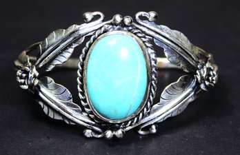 Very Fine Large Sized Sterling Silver Southwestern Style Cuff Bracelet Turquoise Stone