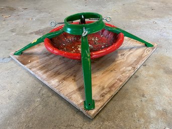 Classic Green And Red Metal Christmas Tree Stand