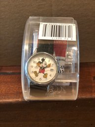 Mickey Mouse Watch R PUOO5-1 - Original Case & Original Paperwork