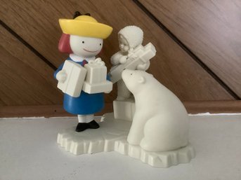 Snowbabies The Guest Collection 'a Gift So Fine From Madaline' Figurine