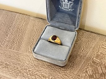 14K Gold And Garnet Ring