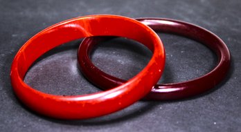 Lot Of Two Vintage Bakelite Plastic Bangle Bracelets Purple And Red