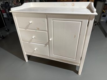 White Chifforobe