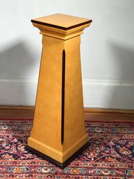 Beautiful Vintage Biedermeier Light Colored Wooden Pedestal - Beautiful Condition - Very Nice Vintage Piece