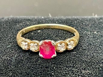 14k Gold Ring With Moissanites And Pink Stone   Size 7 3/4  ,1.5 DWT (RING 3)
