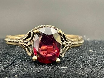 14k Gold And Tourmaline Size 7 1/4 Ring, 1.2 DWT (RING 5)
