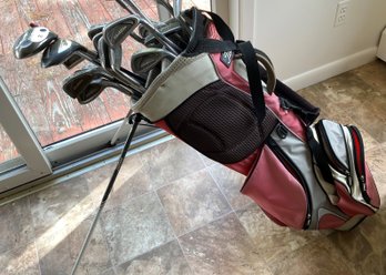 A Vintage Set Of 20 Golf Club  & Bag By Callaway, Titleist, Tommy Armour And More