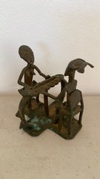 African Art - Cast Bronze Man And Woman Playing Awele Game - ( Ghana? )