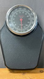 A SALTER Scale Made In England
