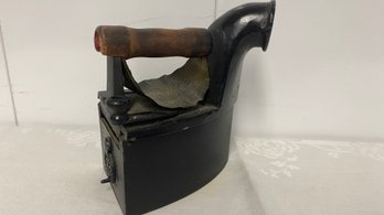 Vintage Box Coal Sad Iron 1 Of 2