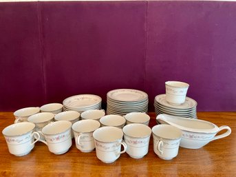 Carlson-japan, Dessert  Set For 12 With 45 Pieces In Total.