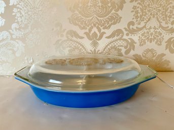 Vintage Pyrex Mid Century Divided Covered Serving Dish.
