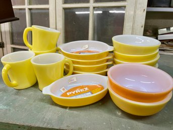 Collection Of Unused Pyrex And Pyrex Like Bowls And Cups.