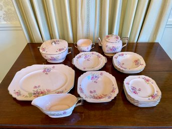 Limoges , 18 Pieces Of China Dishware.