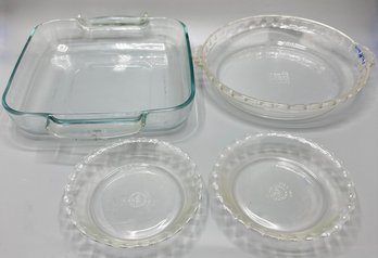 Vintage Pyrex: Square Casserole & 3 Pie Plates