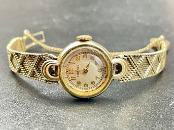 Vintage Longines 14k Gold Women Watch. 17.8 Grams.