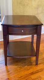 An Ethan Allen Single Drawers Cherry Wood Side Table