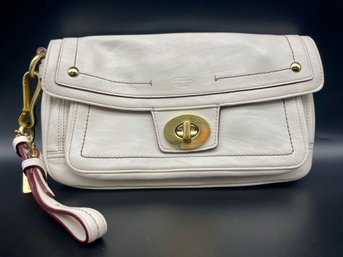 Vintage Coach Leather Handbag-purse.