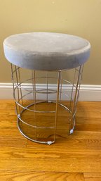 Round Iron Stool With Cushion - 15' X 19'h