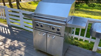 A Lynx Professional LP Grill Mod L-30Fr