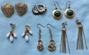 Jewelry Lot Of 6 Pairs Of Vintage 1970s Designer Earrings - Untested Unchecked Gold & Silver