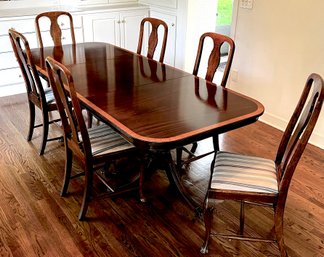 Triple Pedestal Banded Mahogany Table And 10 Chairs