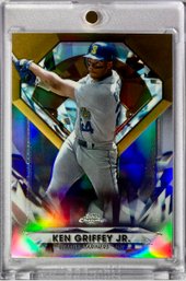 HOF Ken Griffey Jr. 2022 Topps Chrome 'Diamond Greats' Insert Refractor