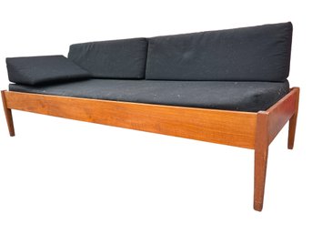 Mid Century Modern Poul Hundevad Sofa/day Bed.