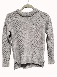 Ladies THEORY Chunk Cable Knit Gray Sweater - Size Medium