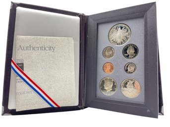 1989 United States Congressional Prestige Set. Silver Dollar  Coin.