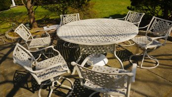 Metal Outdoor Table (round) And Six Chairs.