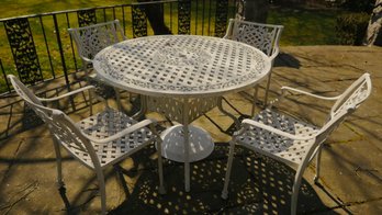 Metal Outdoor Table (round) With Four Chairs.