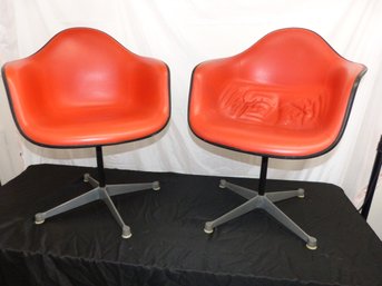 Pair Of Vintage Mid Century Modern Eames For Herman Miller Swivel Shell Chairs