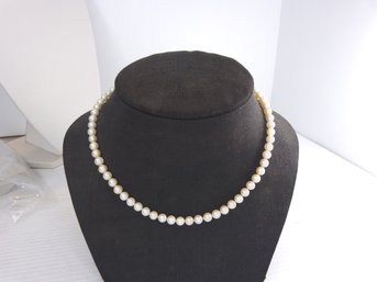 Vintage 14K Yellow Gold Pearl Necklace