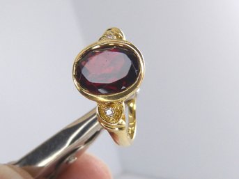 Gorgeous 18K Yellow Gold ,Garnet & Diamond Ring