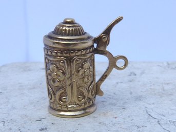 Vintage 8K Yellow Gold Beer Stein With Lid Charm