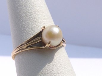 Vintage 10K Yellow Gold  & Pearl  Ring